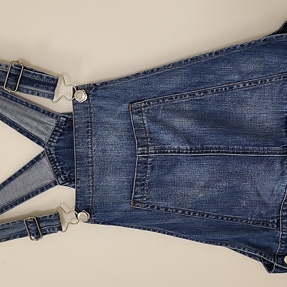 American Eagle Outfitters Tomgirl Shortall Distressed Bib Overalls Shorts Size M - Picture 8 of 16